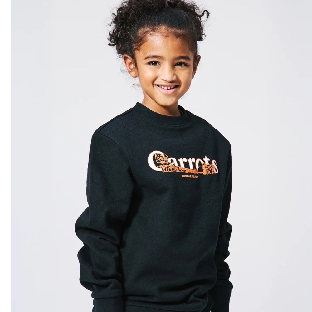 Carrots Farm Sweatshirt Size XS(4-5)
Brand New with Tag 
100% Cotton